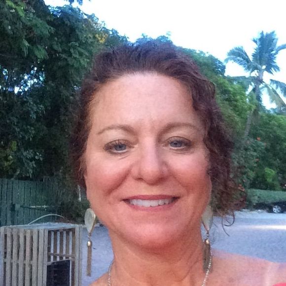 Meet your Posher, Terri - Picture 1 of 1